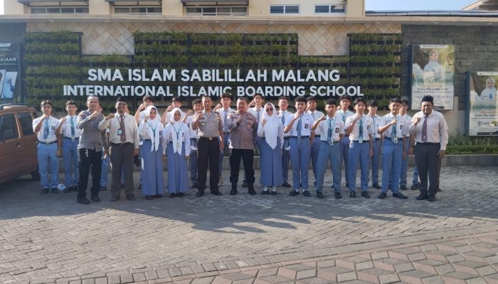 Cegah Kenakalan Remaja, Polresta Malang Kota Edukasi Pelajar