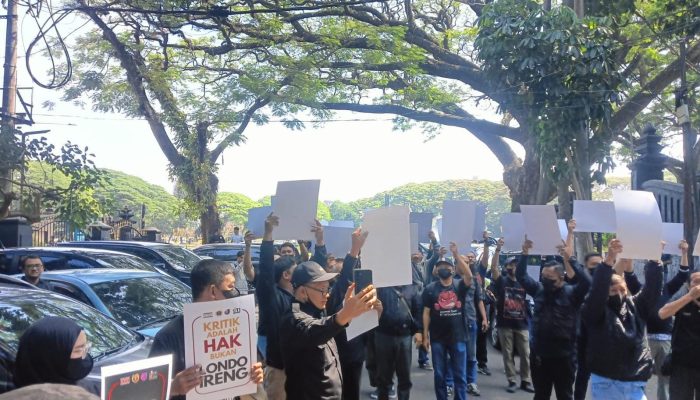 Sebut Jurnalis “Londo Ireng”, Presiden Prabowo Didesak Minta Maaf