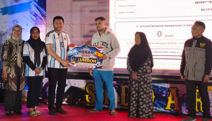 Nobar Final Piala Dunia 2026 Bersama Bupati Subandi, Tiga Warga Sidoarjo Sabet Hadiah Umroh Gratis