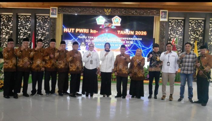 HUT Ke-64 PWRI, Wabup Mimik Ajak Purnabakti Jaga Sinergi Bangun Sidoarjo