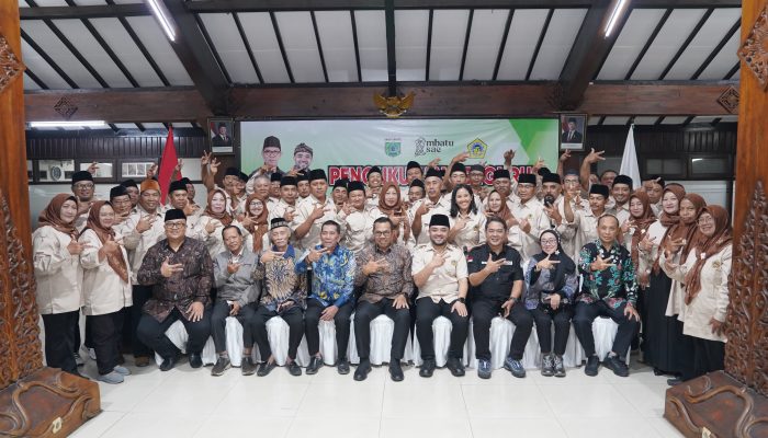 Nurochman Dorong Regenerasi Petani Muda di Kota Batu