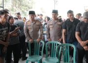 Kapolres Kediri Sampaikan Duka untuk Keluarga Korban KM Virgo