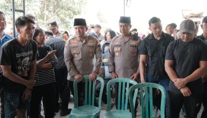 Kapolres Kediri Sampaikan Duka untuk Keluarga Korban KM Virgo