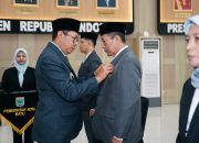51 PNS Batu Raih Penghargaan Satyalancana