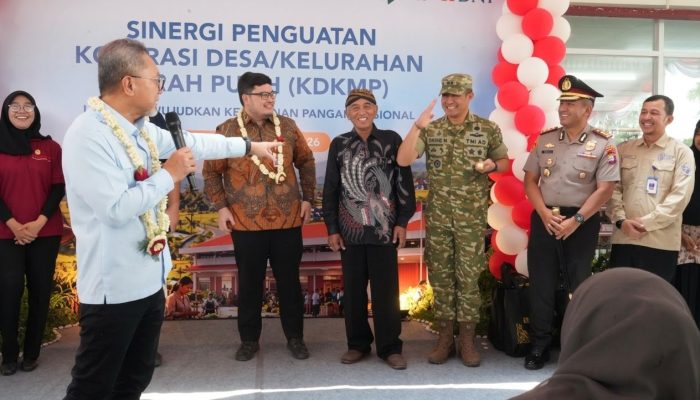 Menko Pangan Zulkifli Hasan Cek Kesiapan KDKMP di Kediri