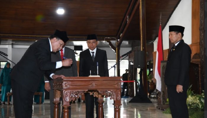 Ahmad Baharudin Tekankan Kinerja 21 Pejabat Baru