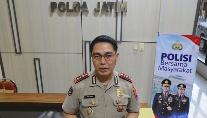 Karyawan Hotel Ikut Padamkan Karhutla Bromo, 3 MD Terjebak Api