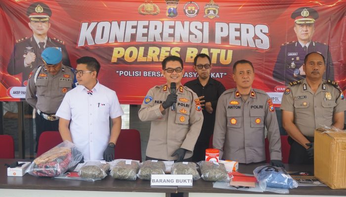 Polres Batu Bongkar Peredaran Ganja 5 Kg