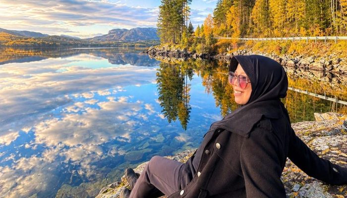 Santy dari Malang Terpikat Kejernihan Danau Follsjø di Norwegia