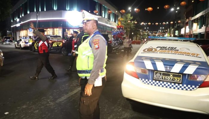 Polisi Perketat Patroli Malam di Surabaya