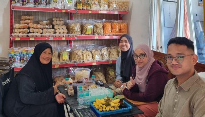 UB Hadirkan Solusi Mutu bagi UMKM Keripik Tempe