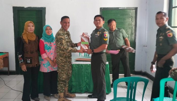 Koramil Purwoasri Apresiasi Pengabdian Dua Prajurit