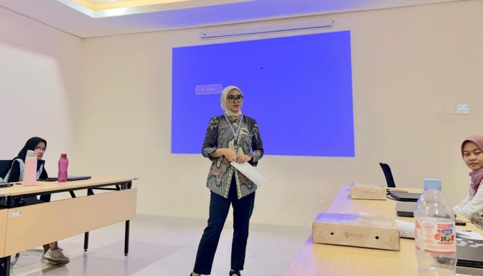 UPN Jatim Kupas Resentralisasi dan Layanan Publik